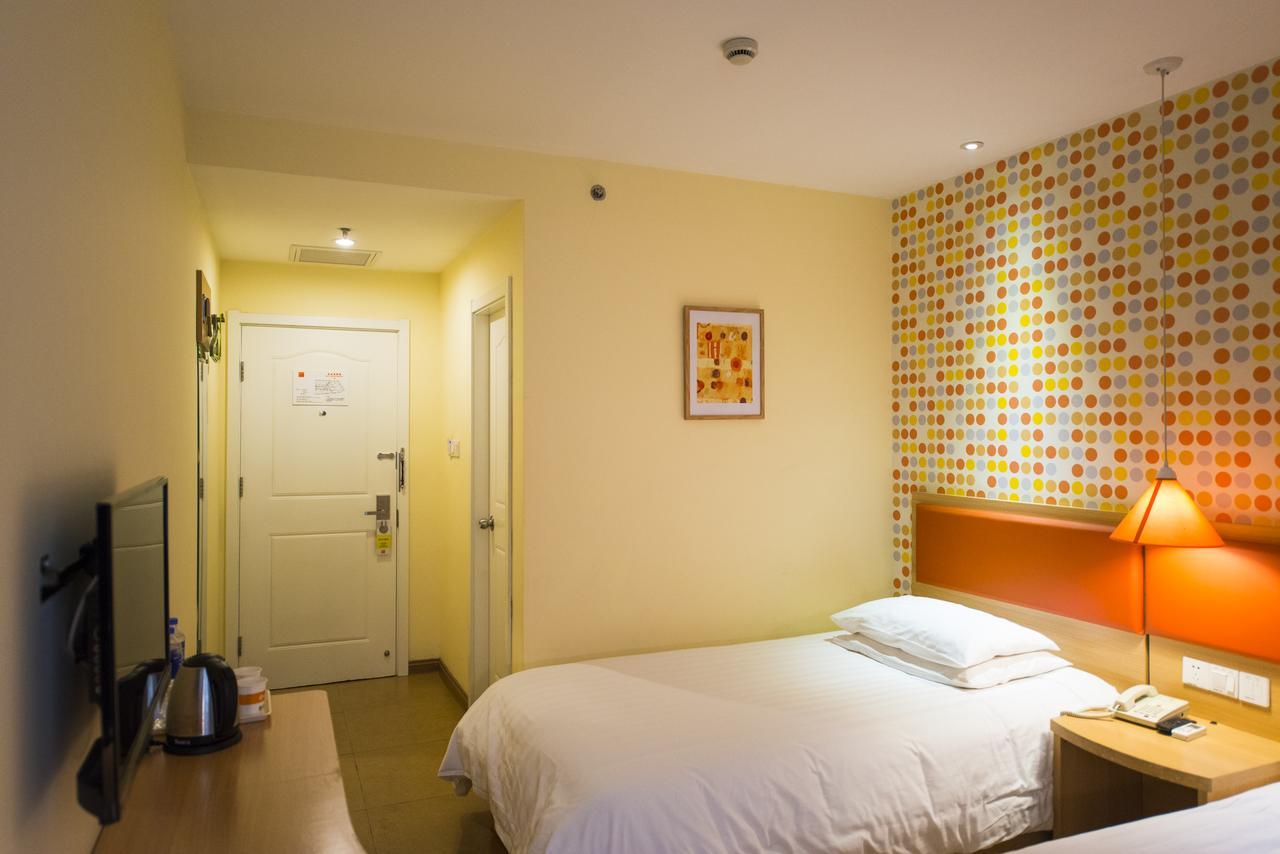 Home Inn Shanghai Daning International Guangzhong Road Circus City Exterior photo